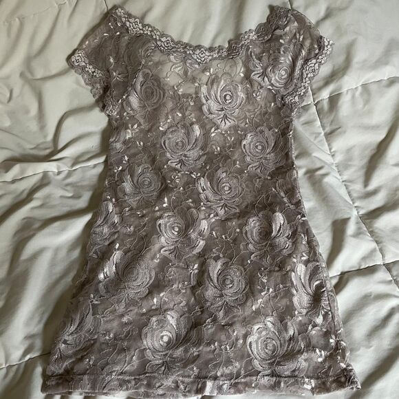 Y2K Vintage Charlotte Russe Floral Lace Sheer Lavender Purple Short Sleeves Top - Picture 2 of 6